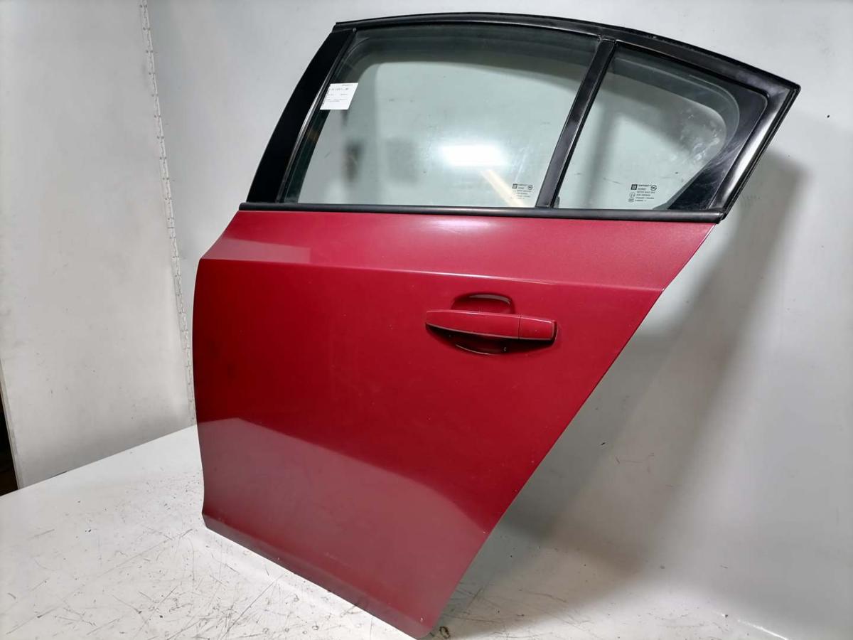 Chevrolet Cruze original Tür hinten links Limousine Rot Bj.2010